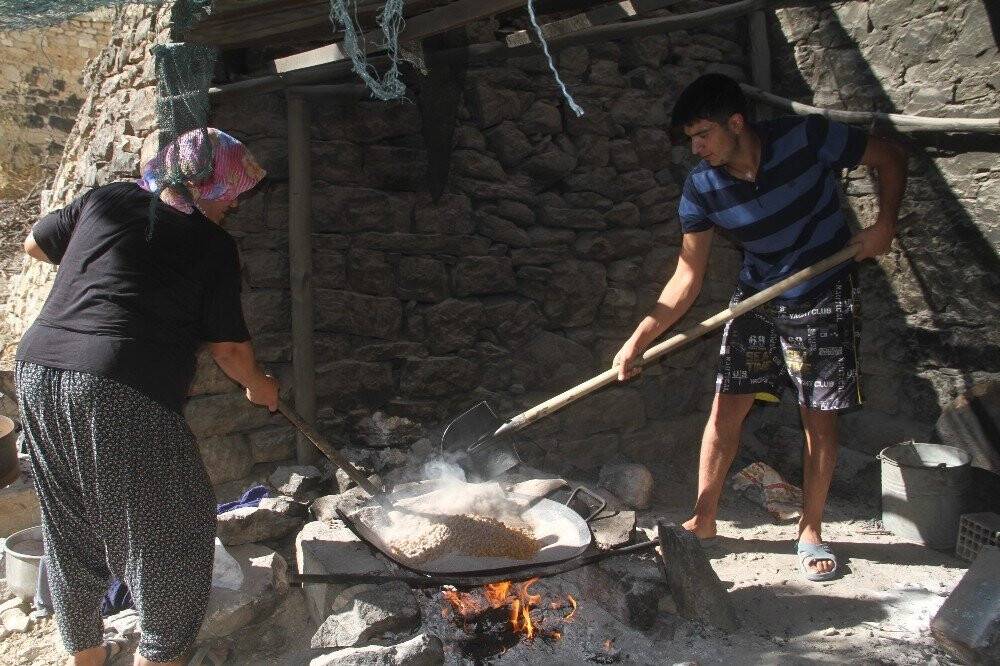 Nohudun meşe ateşinde başlayan yolculuğu