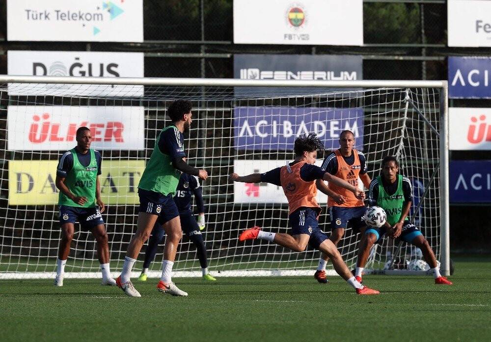 Fenerbahçe, Hatayspor maçı hazırlıklarına başladı