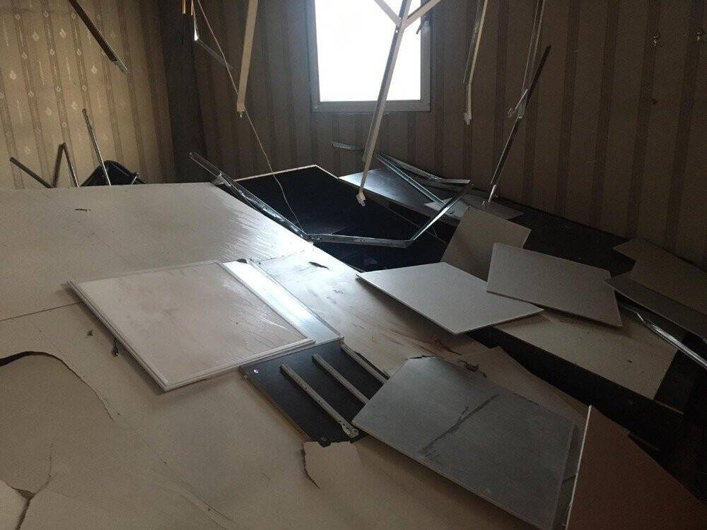 Şizofren hastası camiyi dağıttı