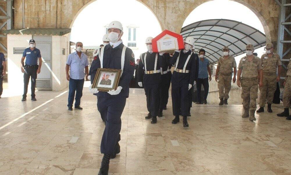 Hayatını kaybeden uzman çavuş son yolculuğuna uğurlandı