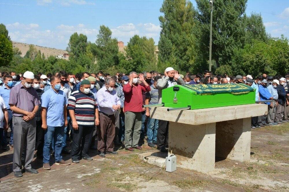 Belediye Başkanının oğlu hayatını kaybetti