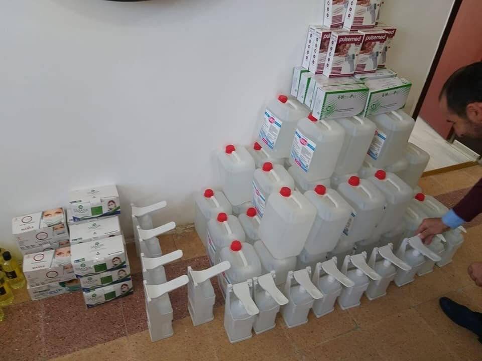 Okullara hijyen malzemeleri dağıtıldı