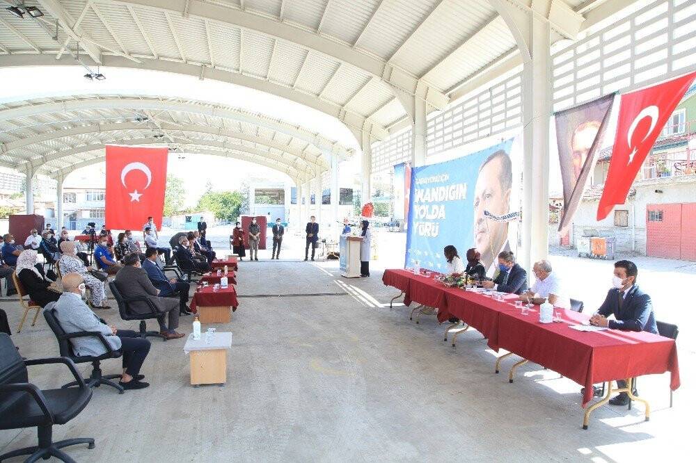 AK Parti ilçe kongreleri devam ediyor
