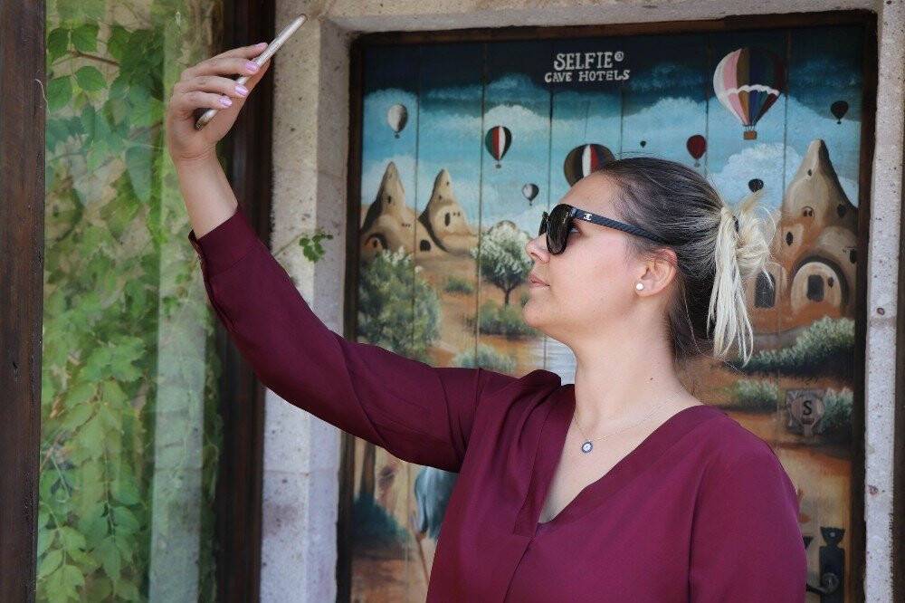 Bu otele gelen selfie çekmeden gitmiyor