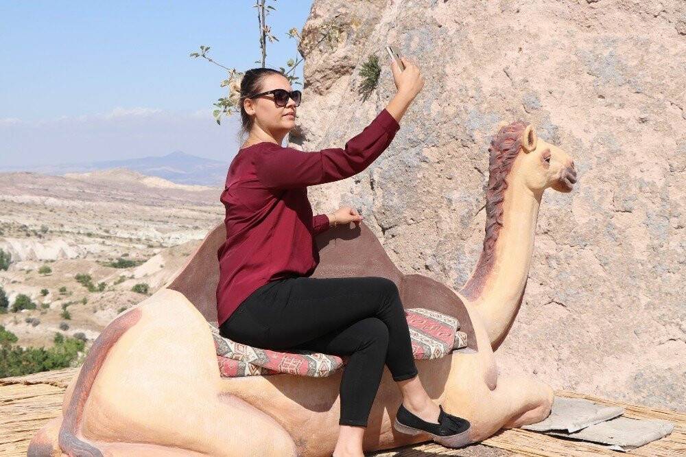Bu otele gelen selfie çekmeden gitmiyor