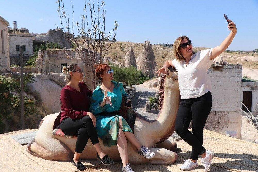 Bu otele gelen selfie çekmeden gitmiyor