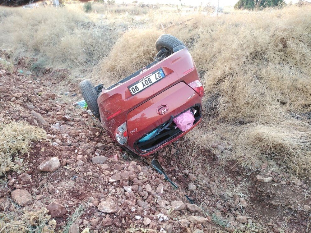 Kazada emniyet kemeri takılı olan 5 kişi son anda ölümden döndü