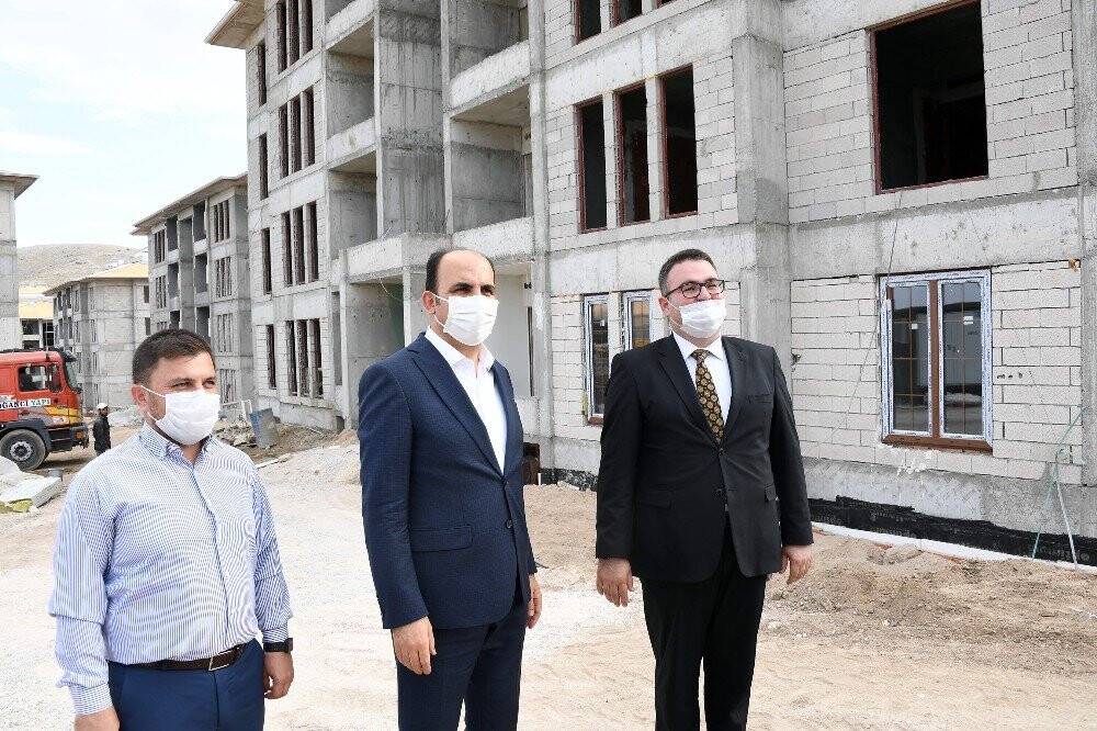 Konya Büyükşehir Belediye Başkanı Uğur İbrahim Altay ilçe ziyaretlerine devam ediyor! Bu kez Yunak ve Tuzlukçu'da