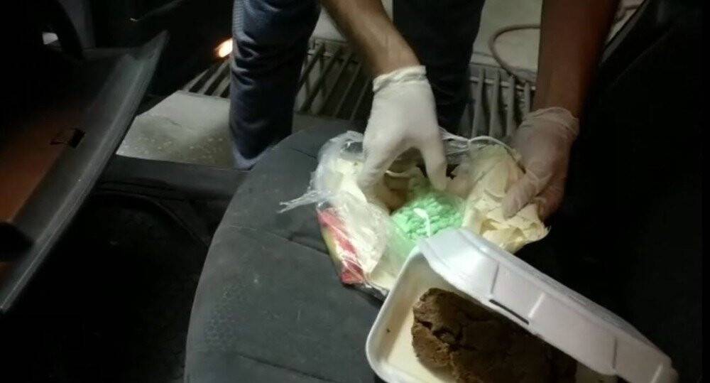 Dürüm arası uyuşturucu