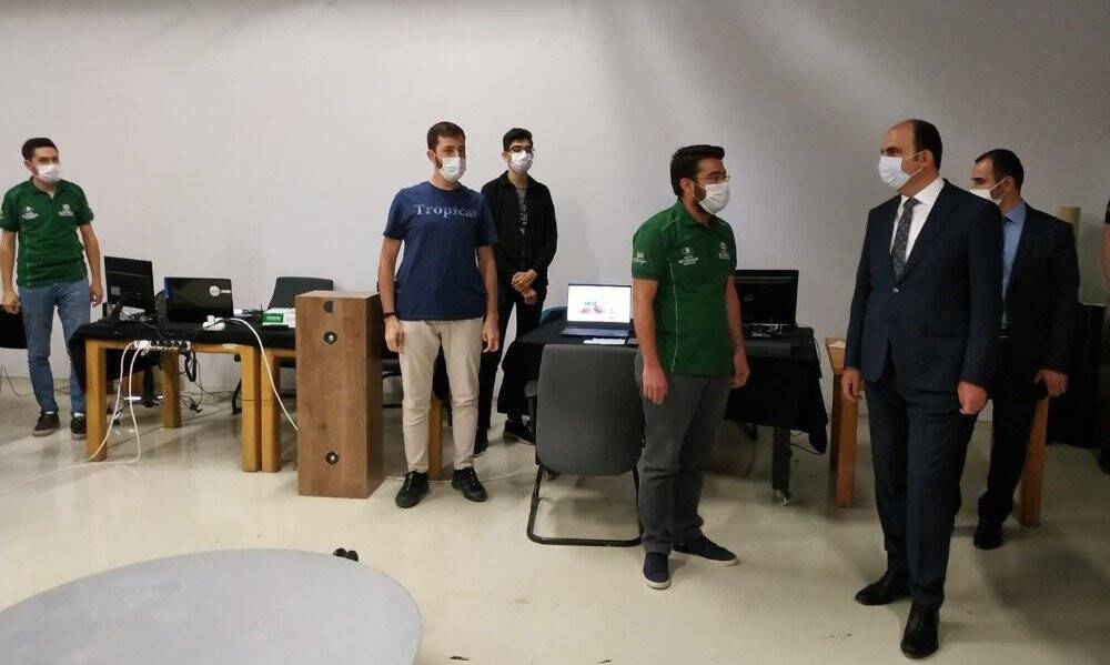 Konya Büyükşehir Belediye Başkanı Altay, TEKNOFEST’te dereceye giren Konya takımlarını kutladı