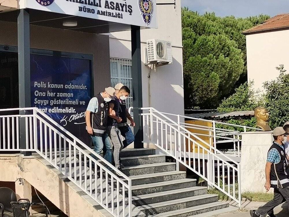 Yaşlı adamın parasını çalan şahıslar yakalandı