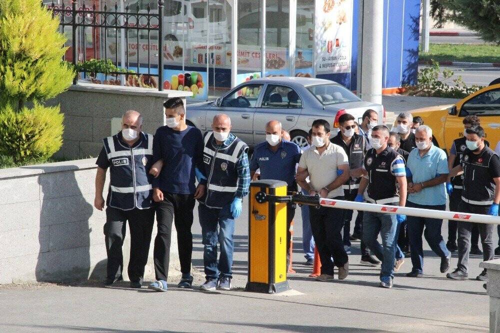 Eş zamanlı operasyon: 10 gözaltı