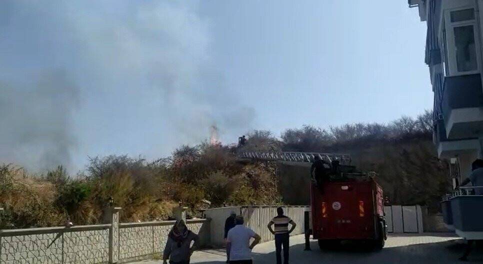 Yaktığı ateşi söndürmek isterken ağır yaralandı