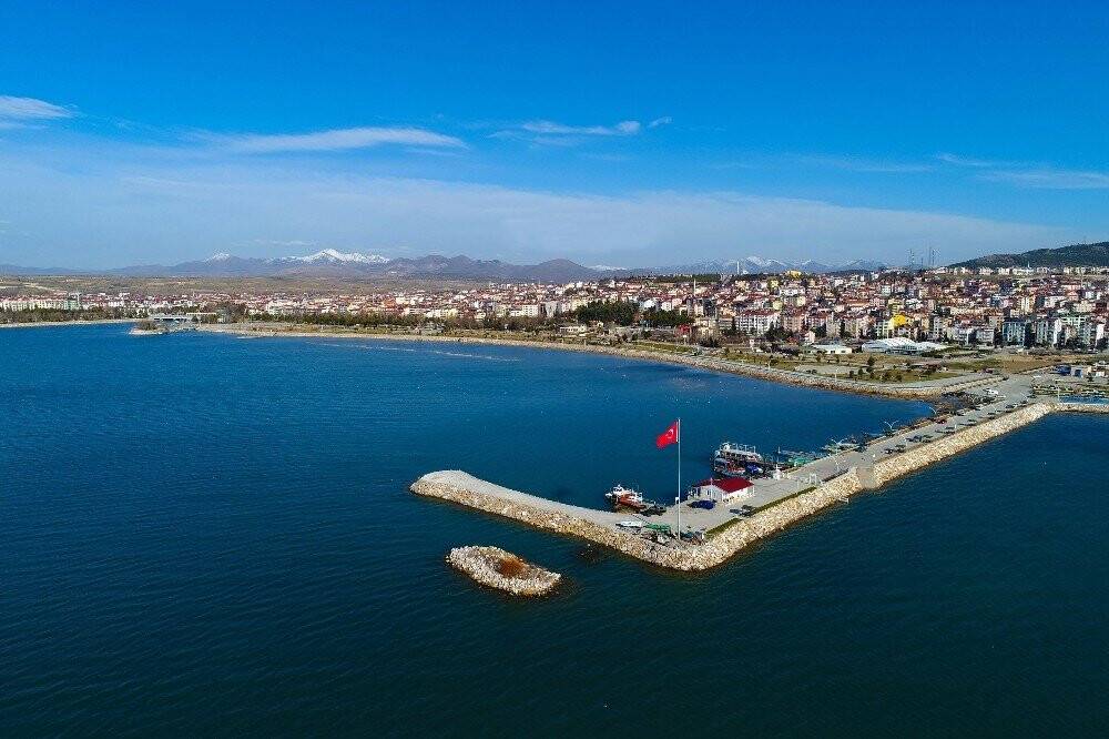 Beyşehir Gölü’ndeki temizlik çalışmaları masaya yatırıldı