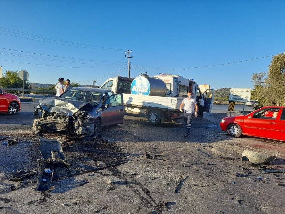 Milas Bodrum Karayolunda Kaza 1 Yarali