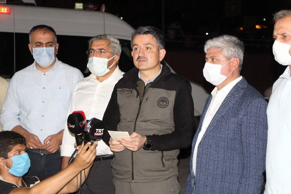 Tarım ve Orman Bakanı Pakdemirli'den Hatay'daki orman yangını ile ilgili açıklama