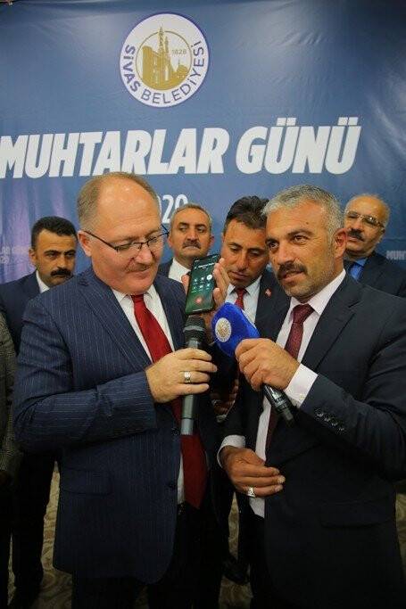Bakan Soylu: 'Değerli muhtarlarımızın ve milletimizin 24 saat emrindeyiz'
