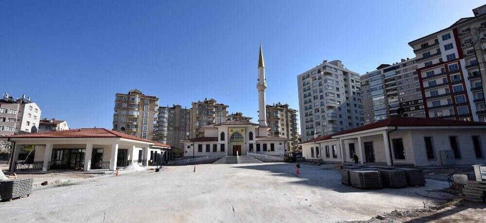 Başkan Pekyatırmacı: 'Mahallelerimize değer katacak tesisler yapıyoruz'