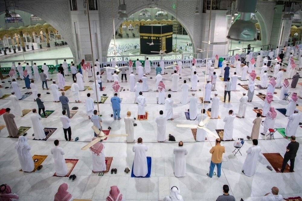 Kâbe’de 7 ay sonra cemaatle ilk namaz kılındı