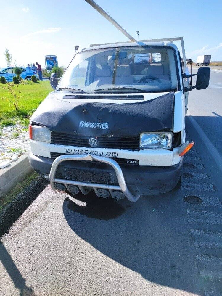 Konya-Adana karayolunda kamyonetle çarpışan otomobil takla attı: 2 yaralı