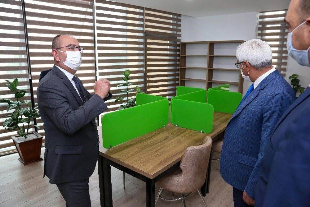 Meram İlçe Halk kütüphanesi, çocuklara ve gençlere özel konseptleriyle hizmete açılıyor