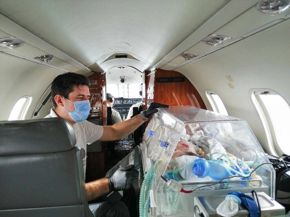 Konya'daki 2 aylık bebek için uçak ambulans