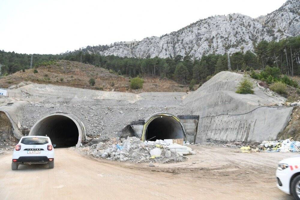 Konya-Antalya yolunu kısaltacak tünelde sona geliniyor