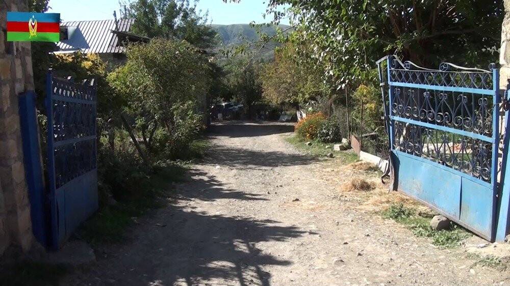 Azerbaycan ordusu, Ermenistan’ın işgalinden kurtarılan köyleri görüntüledi