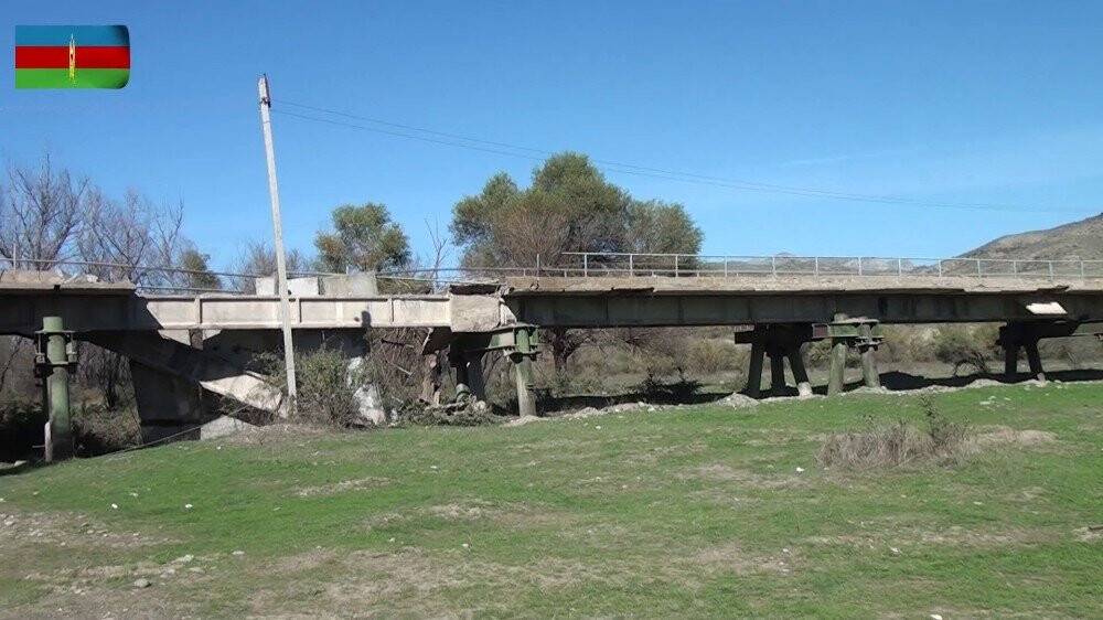 Azerbaycan ordusu, Ermenistan’ın işgalinden kurtarılan köyleri görüntüledi