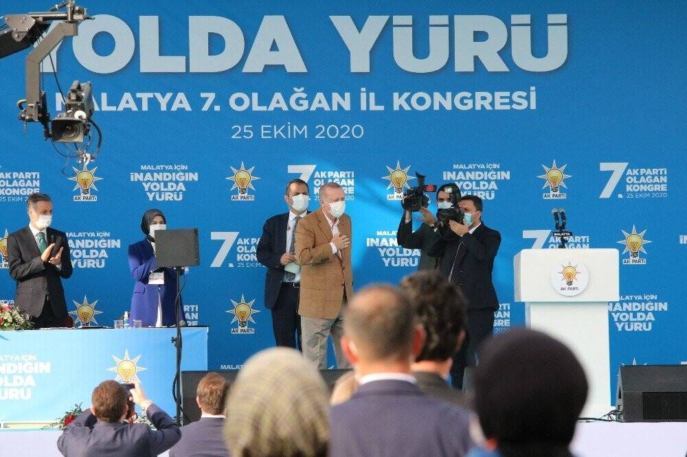 Erdoğan’dan Macron ve Wilders’e sert tepki