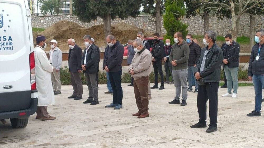 Konya'da eski nişanlısı tarafından öldürülen anne kıza en acı veda