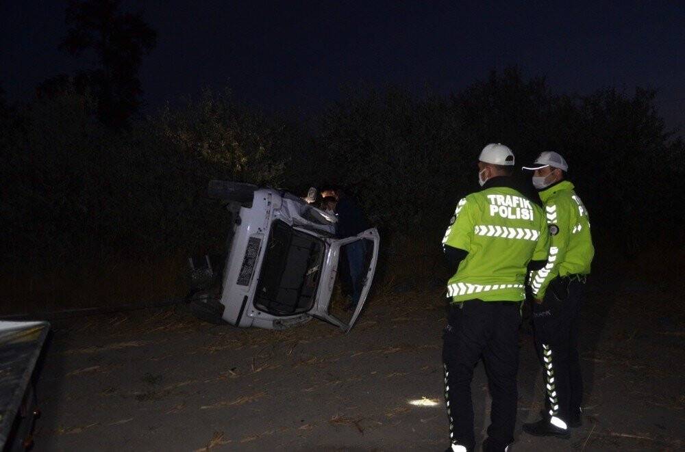 Konya’da kardeşleri  kaza ayırdı! Ereğli'de  kontrolden çıkan otomobil ağaçlık alana uçtu!