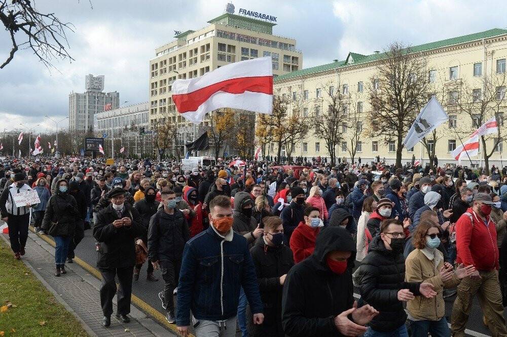 Minsk sokakları yeniden karıştı