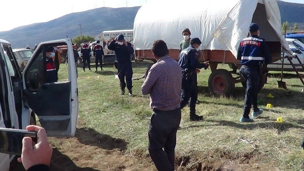 Silahlı arazi kavgasında baba ve oğlu hayatını kaybetti