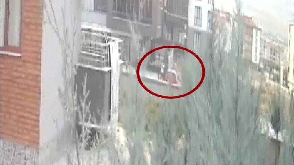 Anne ve kızının öldürüldüğü an kamerada