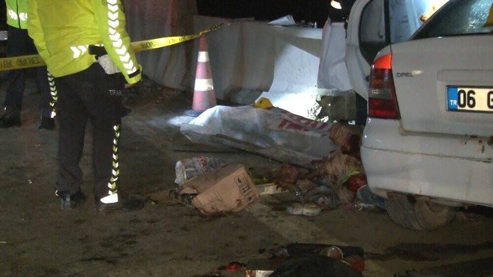 Başkent’te otomobil bariyerlere çarptı: 1 ölü, 2 yaralı
