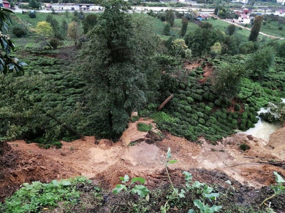 Rize’nin Pazar ilçesinde heyelan