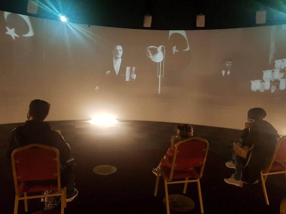 Atatürk 10 Kasım’da Dijital Gösterim Merkezi’nde anılıyor