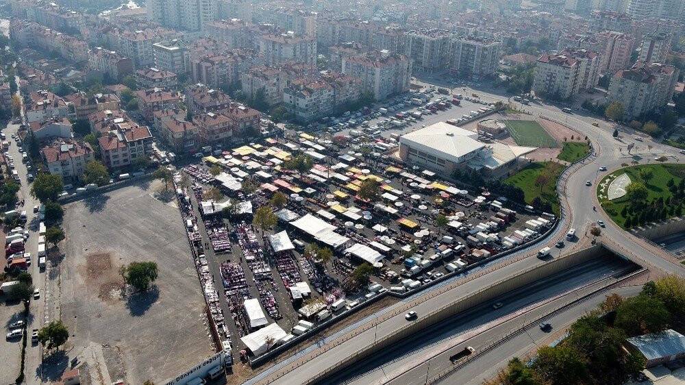Selçuklu Uğurlu Semt Pazarı’nda trafik ve otopark sorunu çözüldü
