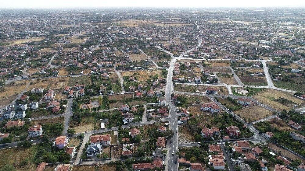Başkan Kavuş: 'Asfaltsız tek bir metre yol kalmayıncaya kadar durmayacağız'