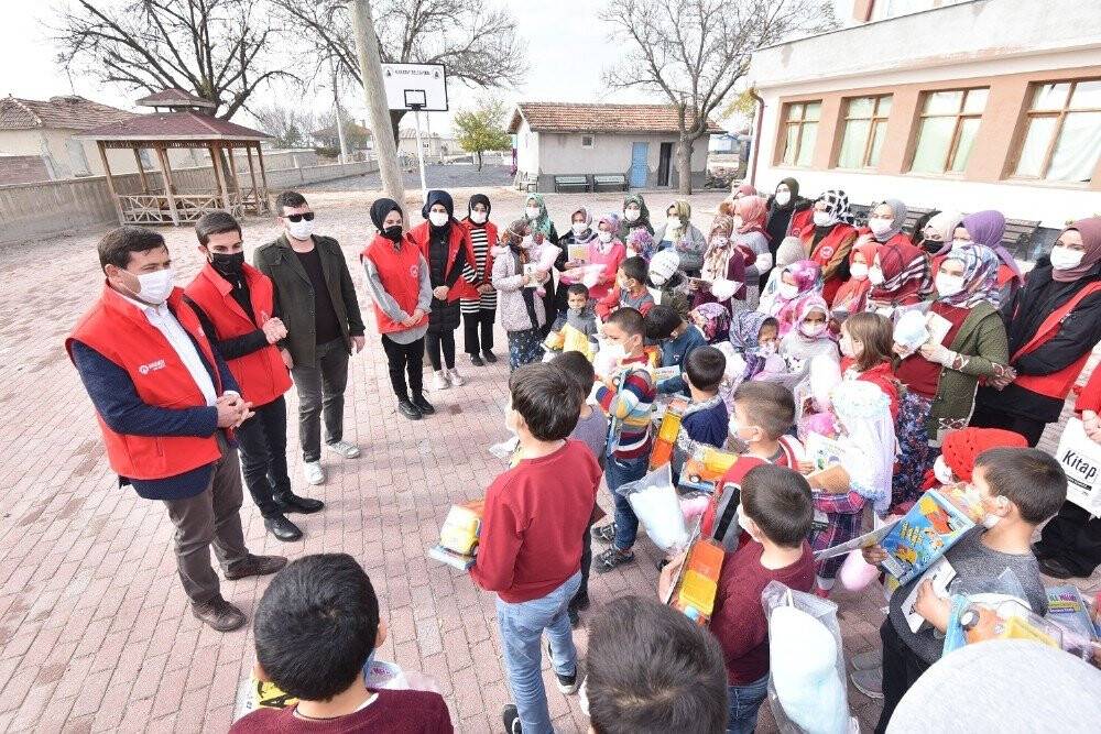 Başkan Hasan Kılca çocuklarla bir araya geldi