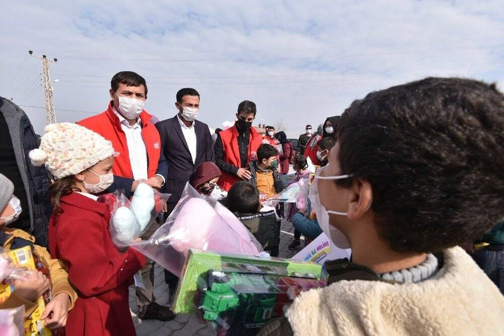 Başkan Hasan Kılca çocuklarla bir araya geldi