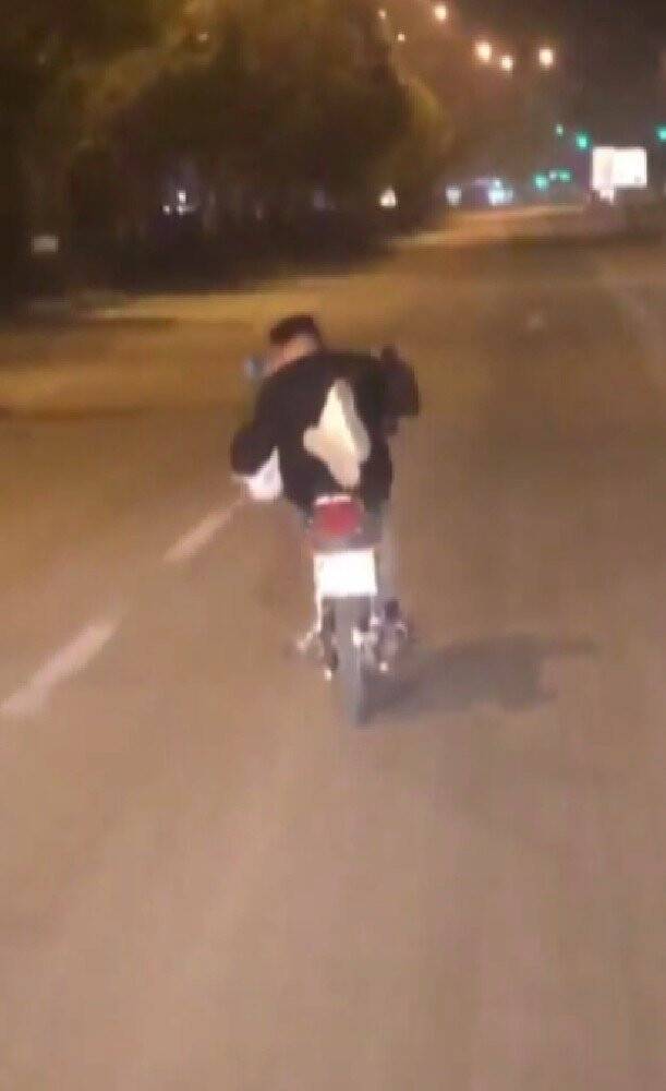 Konya'da tehlikeli motosiklet yolculuğu kameralara yansıdı