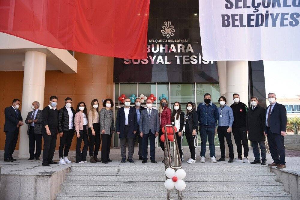 Selçuklu Belediyesi açılışlara ara vermeden devam ediyor!Buhara Sosyal Tesisi dualarla açıldı