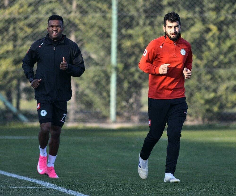 Konyaspor’da Kasımpaşa maçı hazırlıkları devam ediyor