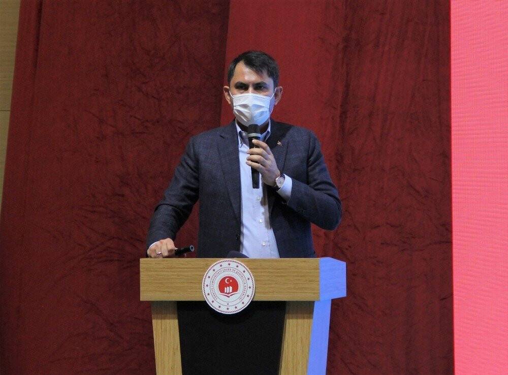 Bakan Kurum: 'İnşaatlar kasım ayı içerisinde başlıyor, 1 yılda tamamlanacak'