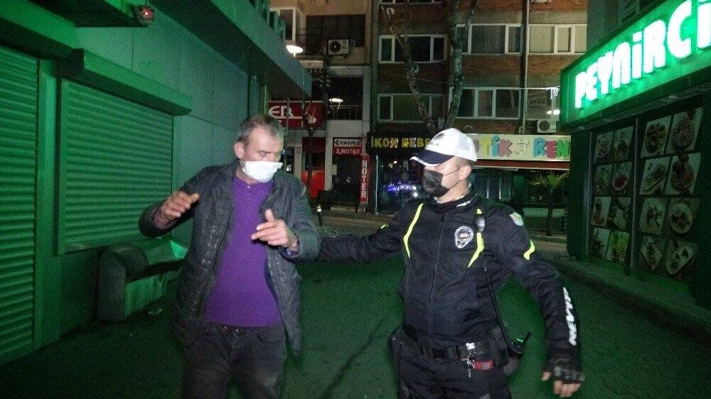 10 dakika içerisinde 4 farklı ceza yedi, otomobili bağlandı