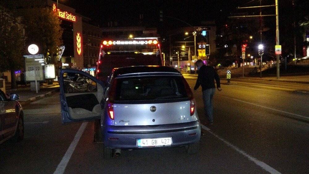 10 dakika içerisinde 4 farklı ceza yedi, otomobili bağlandı