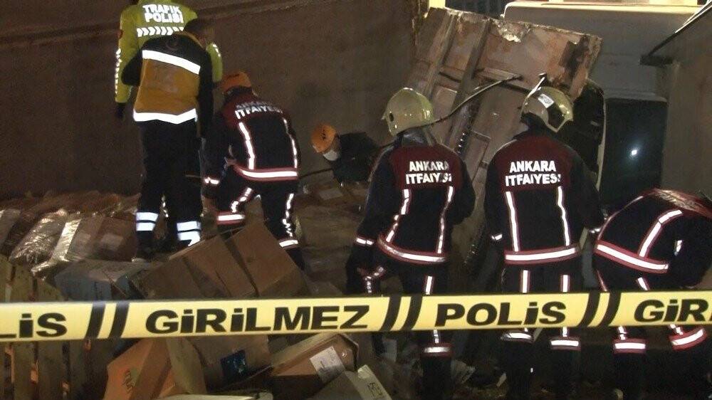 Konya yolunda kaza! Devrilen tırın sürücüsü hayatını kaybetti