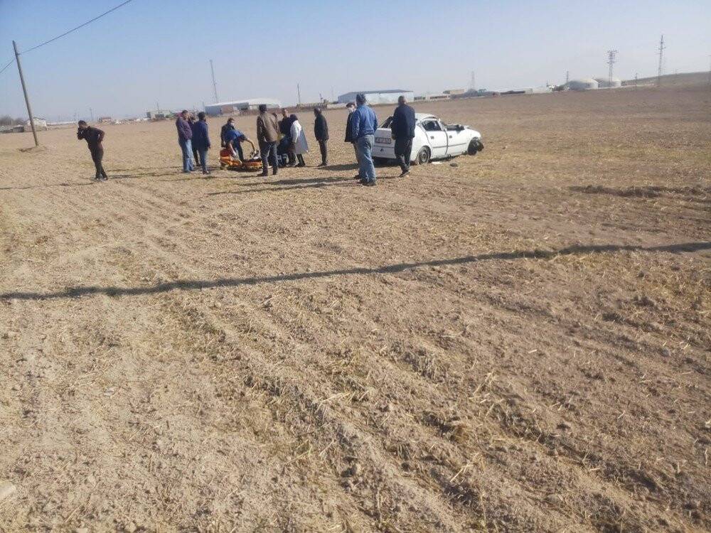 Aksaray - Konya yolunda otomobil devrildi: 4 yaralı